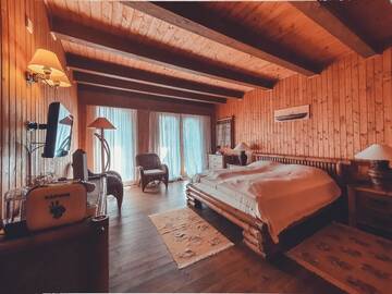 Фото номера Апартаменты с 1 спальней ‒ Зона 1 Курортные отели Green Village Resort г. Сфынту-Георге 2